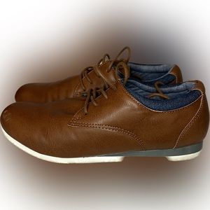 Boy’s Brown Dress Shoes By Aldo Size 1